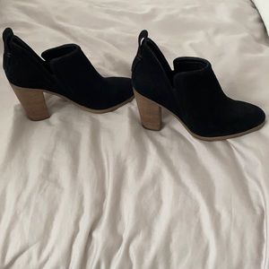 Vince Camuto booties